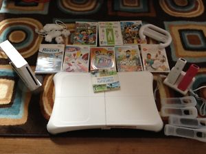 Nintendo Wii Console and Games